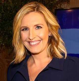 Foto CNN Anchor Poppy Harlow