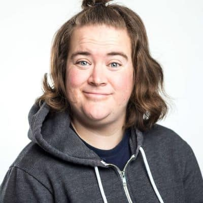   Betsy Sodaro valokuva