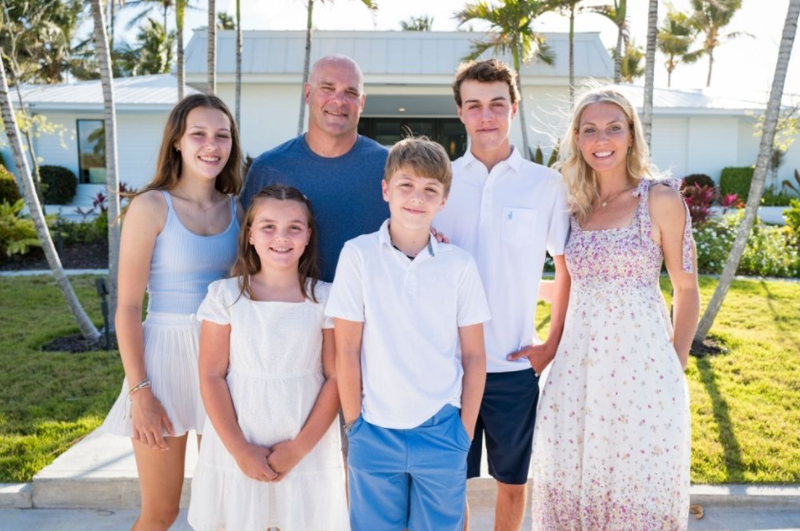 Sarah cu familia ei