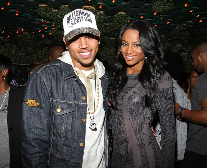 Chris Brown in Ciara na sliki leta 2010.