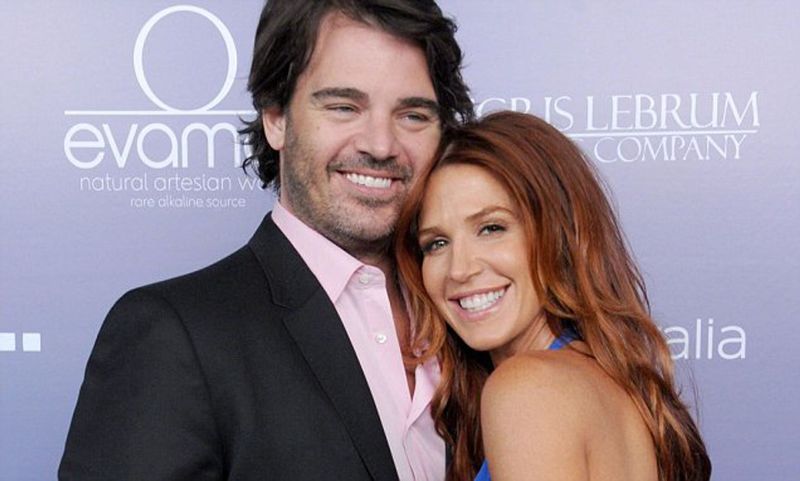 Shawn Sanford dengan istrinya Poppy Montgomery