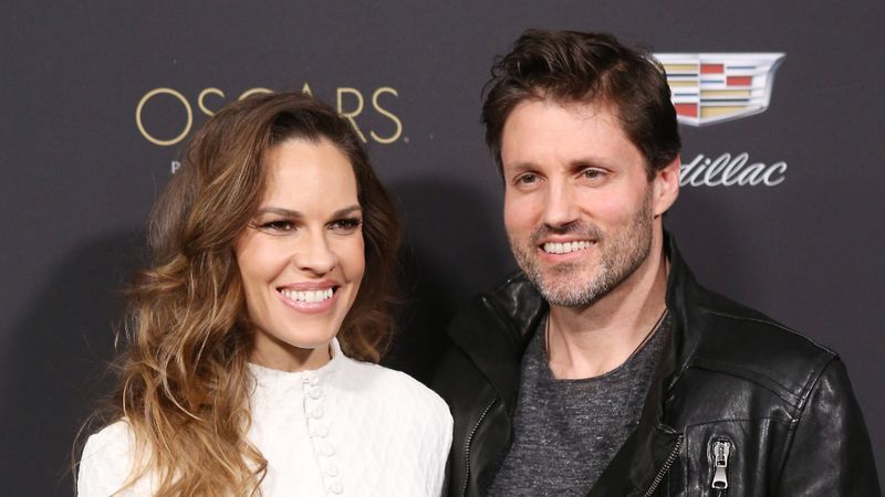 Philip Schneider i Hilary Swank