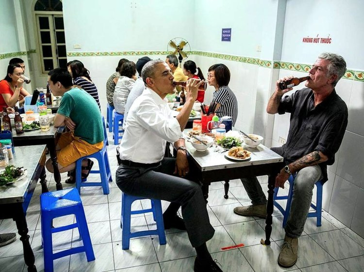 Bourdain với ông Obama