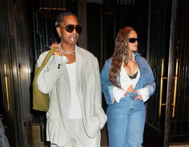  ريهانا تواعد حاليًا ولديها طفلان من مغني الراب ASAP Rocky.