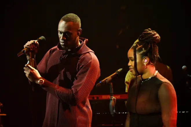  Stormzy en Debbie.