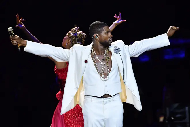   París, Francia. 25th de septiembre de 2023. Usher actúa en la sala de conciertos La Seine Musicale en París, Francia, el 25 de septiembre de 2023. Foto de Christophe Meng/ABACAPRESS.COM Crédito: Abaca Press/Alamy Live News Crédito: Abaca Press/Alamy Live News