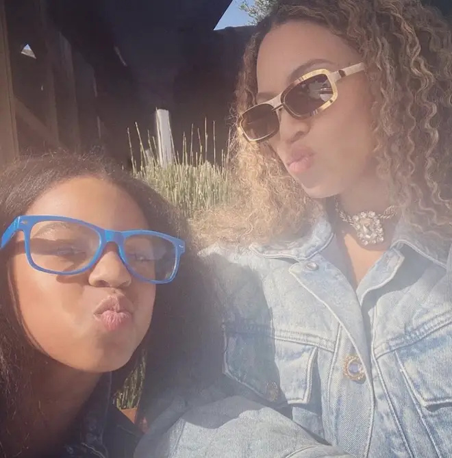  Bey a Blue.