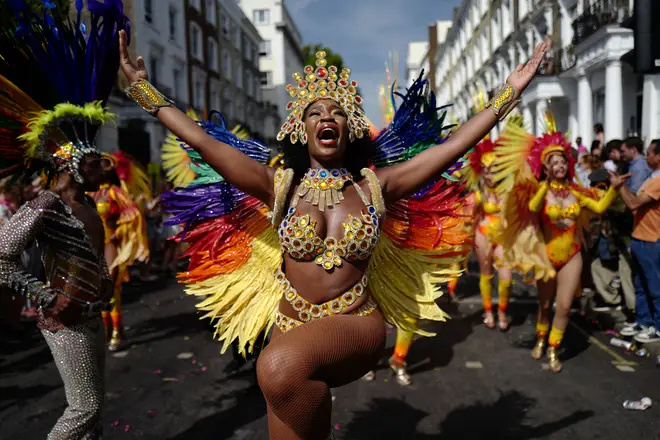   Notting Hill Carnival จัดขึ้นทุกเดือนสิงหาคม