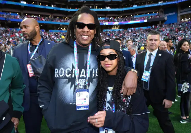   Jay-Z ja Blue Ivy Carter osalevad 12. veebruaril 2023 Arizonas Glendale'is State Farmi staadionil Super Bowl LVII.