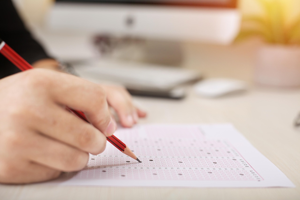 Come superare quiz e test a risposta multipla: strategie, tecniche e trucchi per rispondere meglio